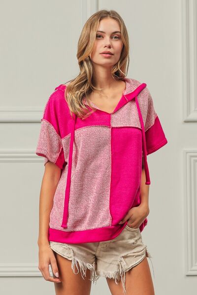 BiBi Color Block Exposed Seam Short Sleeve Hooded Top